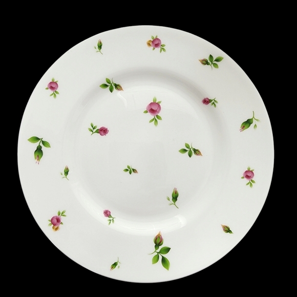 ROYAL ALBERT Dishes New Country Roses One 4 Piece Place Setting England - Picture 6 of 14